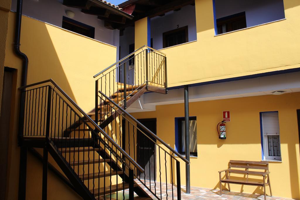 Pensión Media Luna Andorra Exterior foto